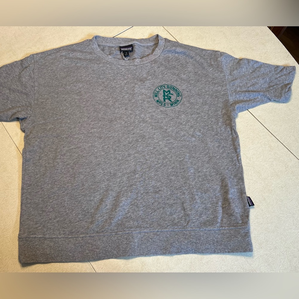 Mill City Running Top, Patagonia Short Sleeve Sweatshirt, Loose Fit, Women's M